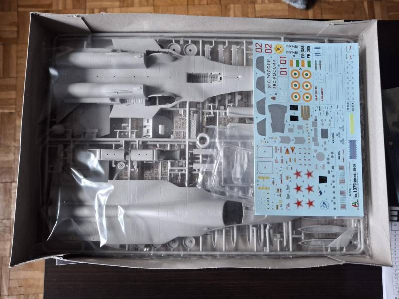 ox_modele-samolotow-su-57-su-35-su-34-skala-172