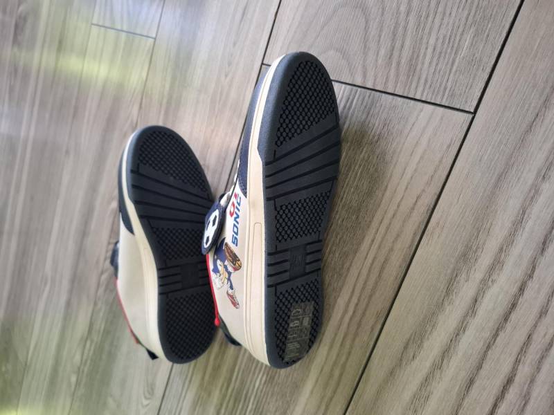 ox_buty-sportowe-dla-chlopca-roz32-firmy-hm