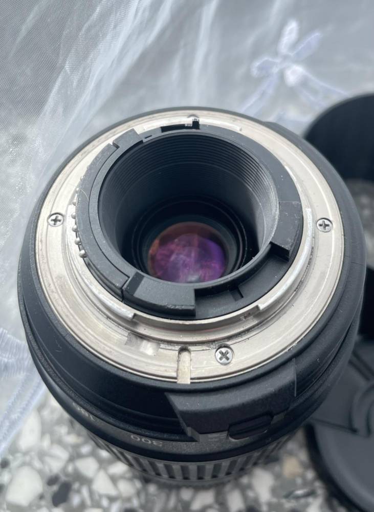 ox_tamron-70-300mm-f4-56-di-ld-macro-nikon-f