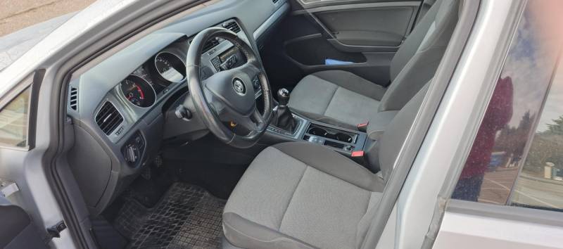 ox_volkswagen-golf-12-tsi-bmt-trendline-2015-salon-polska