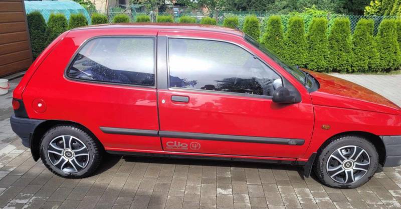 ox_renualt-clio-igla-95-swiezy-przeglad-i-serwis