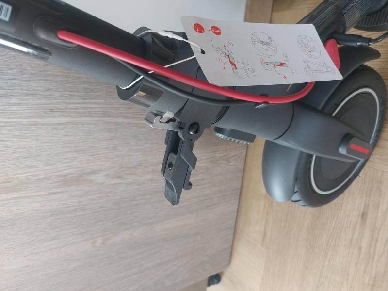 ox_okazja-hulajnoga-elektryczna-xiaomi-electric-scooter-4-lite