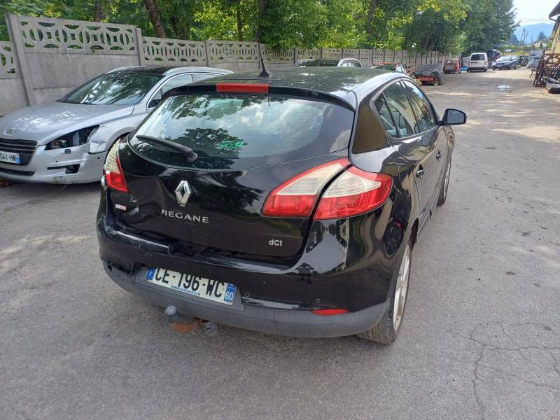 ox_renault-megane-15dci-110