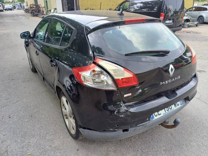ox_renault-megane-15dci-110