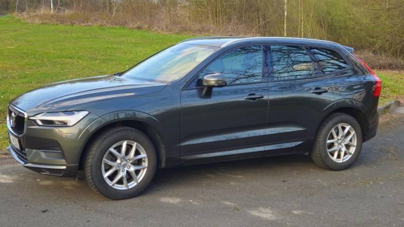 ox_volvo-xc-60-d4-awd-manual-2018-90-tys-km-190km400nm-pl