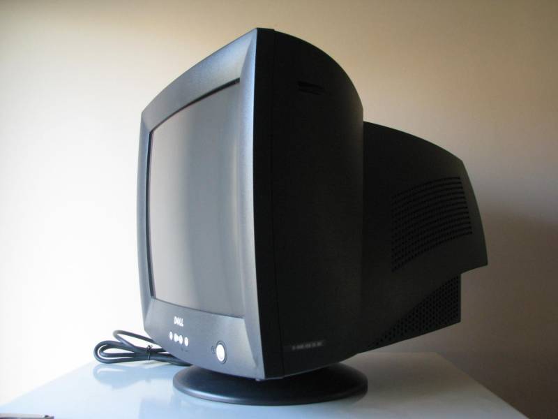 ox_monitor-do-komputera-kineskopowy-dell-17-cali-model-e773c