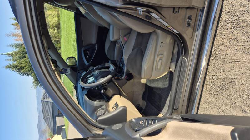 ox_toyota-rav4-4x4-benzyna-lpg