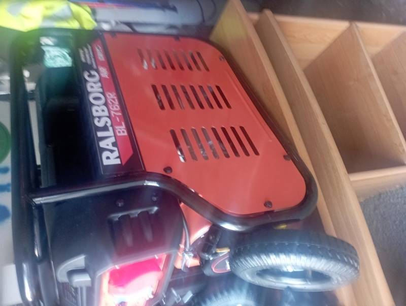 ox_nowy-generator-pradu-na-bdb-sil-briggsa-za-polowe-ceny-okazja-tanio