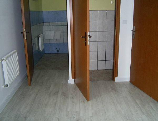 ox_ustron-lokal-50m2-do-wynajecia