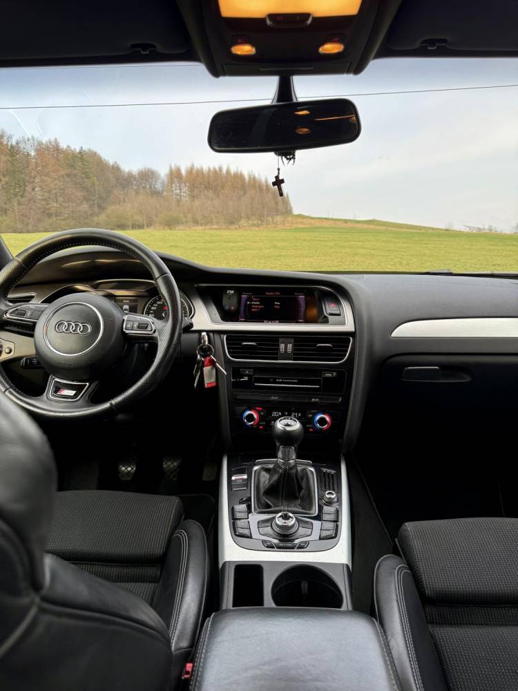 ox_audi-a4-s-line
