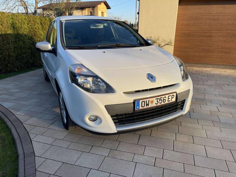 ox_renault-clio-12-klimatronik-benzyna-2012-r