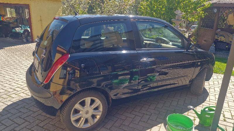 ox_sprzedam-samochod-lancia-ypsilon-2006-rok