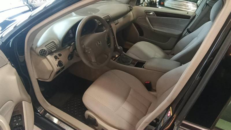 ox_mercedes-benz-w203-18-kompressor-147-km