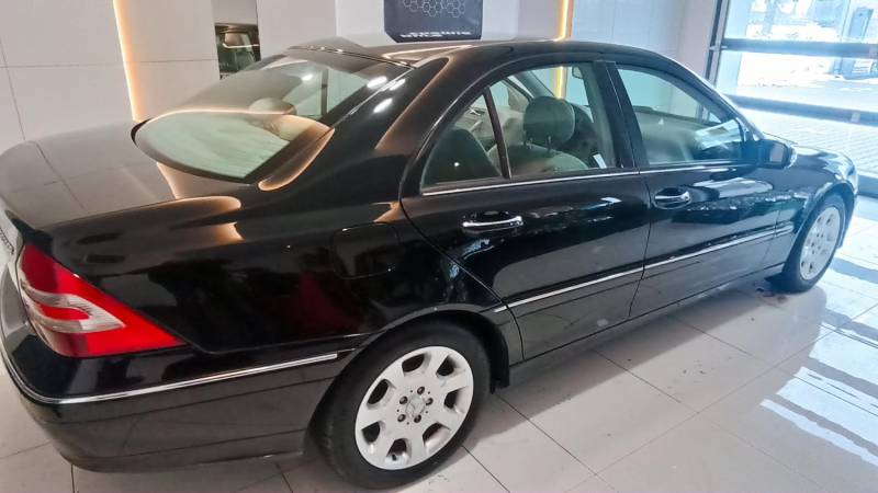 ox_mercedes-benz-w203-18-kompressor-147-km