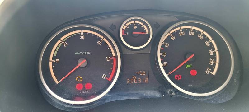 ox_opel-corsa-d-13cdti-z-2008r