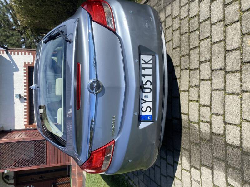 ox_opel-insignia-2009