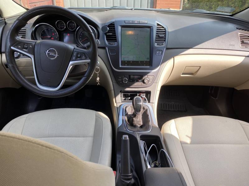 ox_opel-insignia-2009