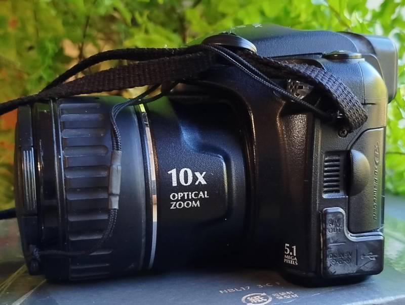 ox_aparat-fotograficzny-cyfrowy-fujifilm