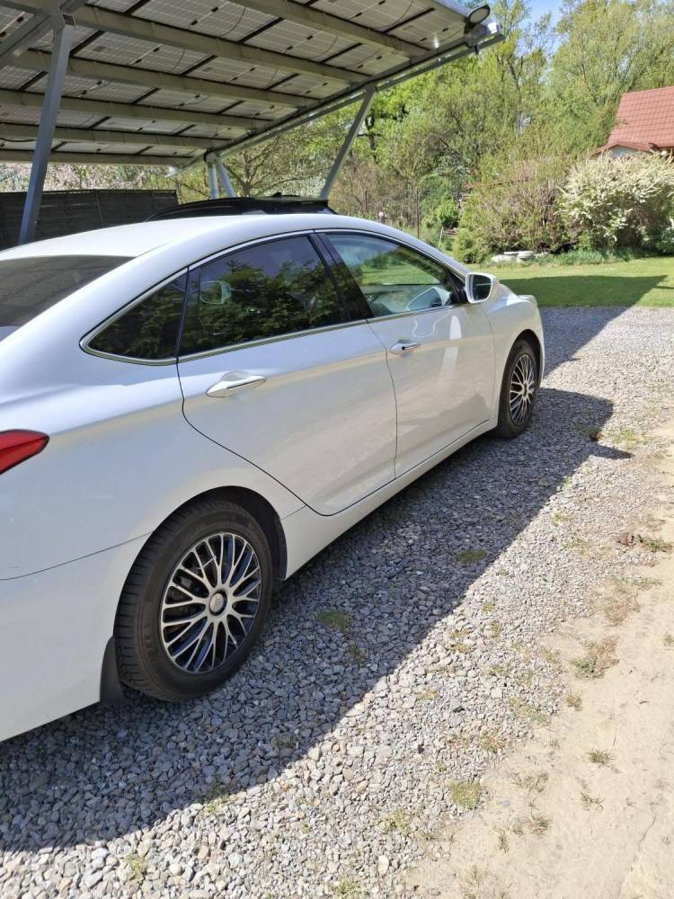 ox_sprzedam-hyundai-i40-przebieg-79-000-km