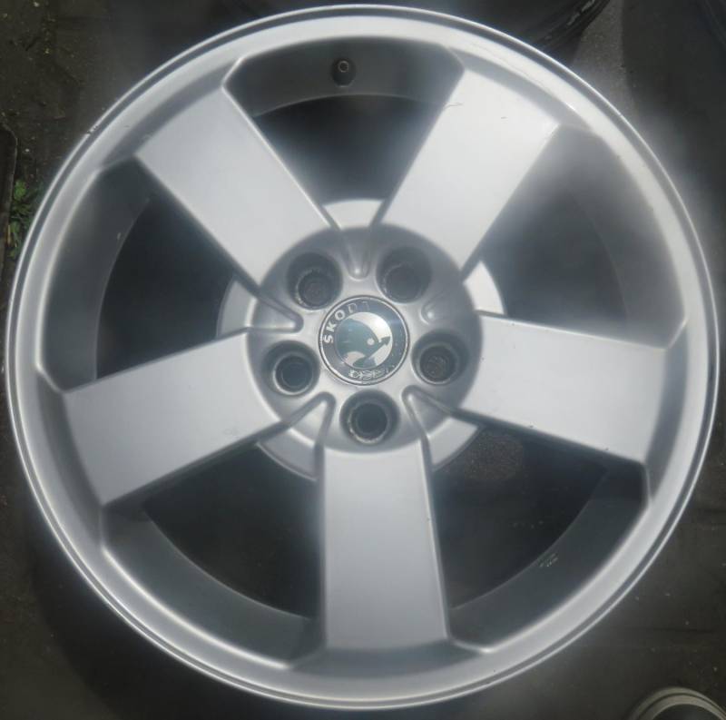 ox_oryginal-felgi-16-cali-skoda-octavia-rapid-seat-leon-vw-golf