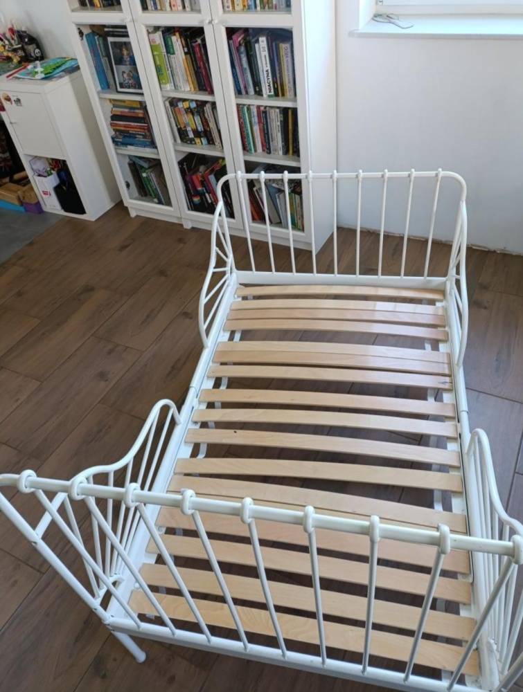 ox_lozeczko-lozko-130-200cm-rozsuwane-ikea-minnen