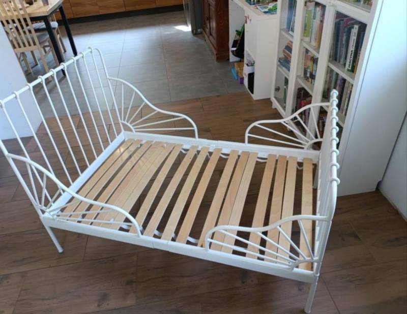 ox_lozeczko-lozko-130-200cm-rozsuwane-ikea-minnen