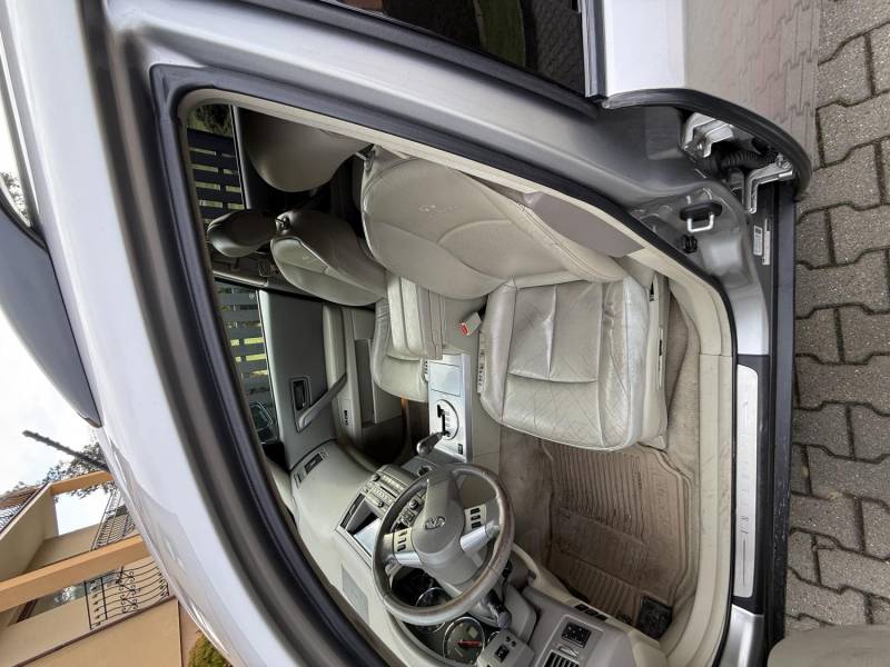 ox_infiniti-fx35-35-l-280km