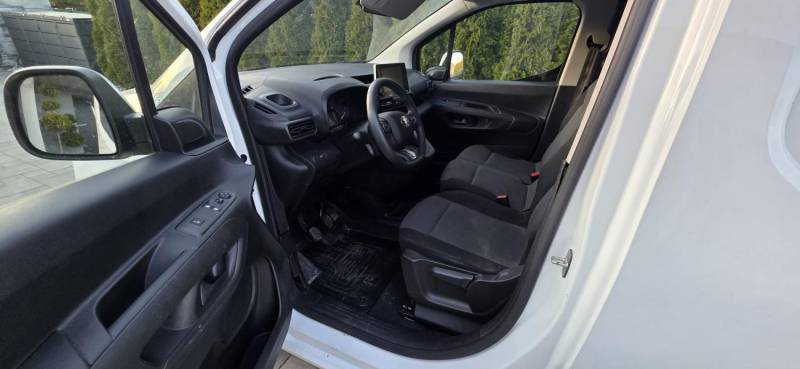 ox_toyota-pro-ace-city-2022r-15-diesel