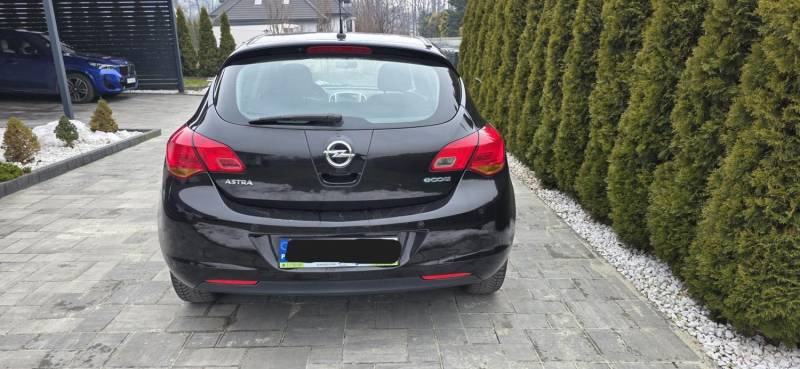 ox_opel-astra-14-edition