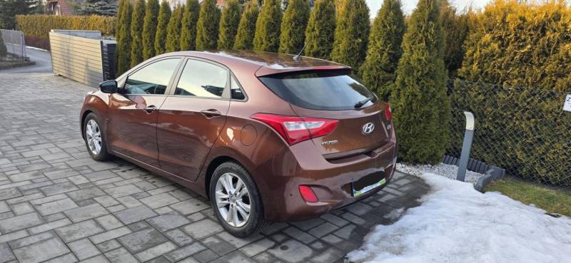 ox_hyundai-i30-14-crdi-trend