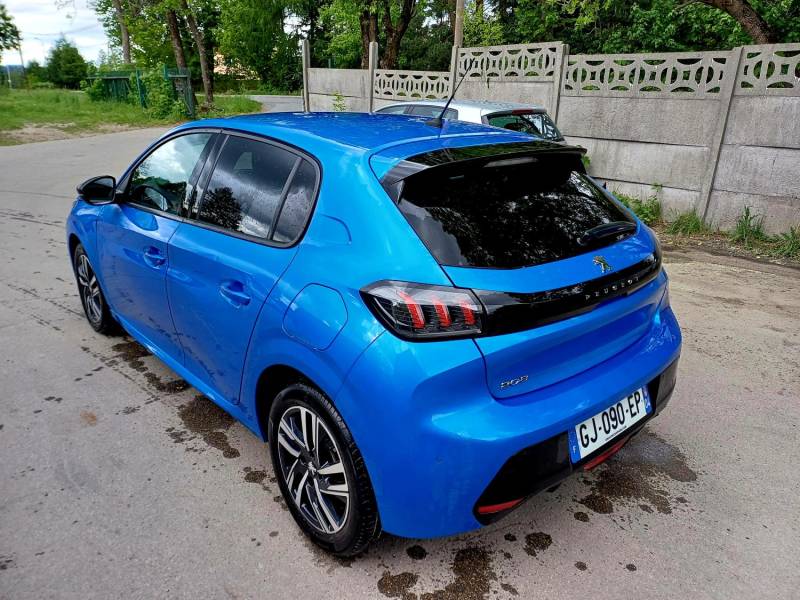 ox_peugeot-208