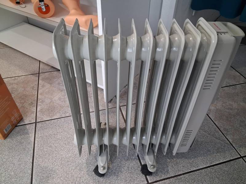 ox_sprzedam-grzejnik-olejowy-volteno-o-mocy-2500w