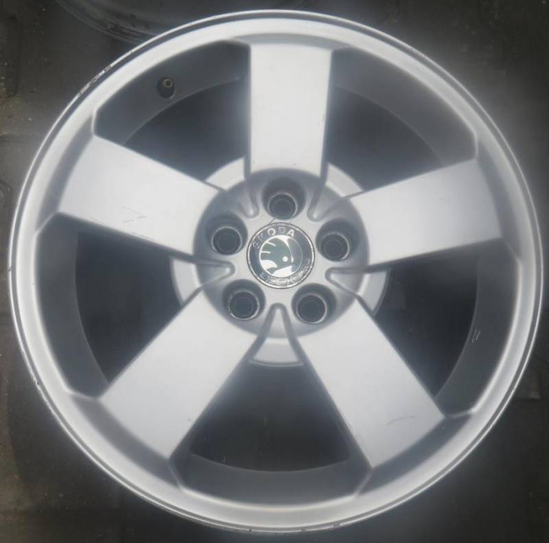 ox_oryginal-felgi-16-cali-skoda-octavia-rapid-seat-leon-vw-golf