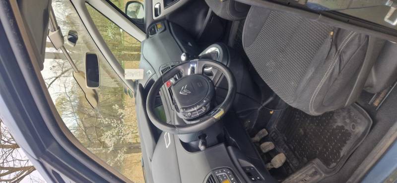 ox_citroen-c4-picasso-2010-16-hdi-diesel