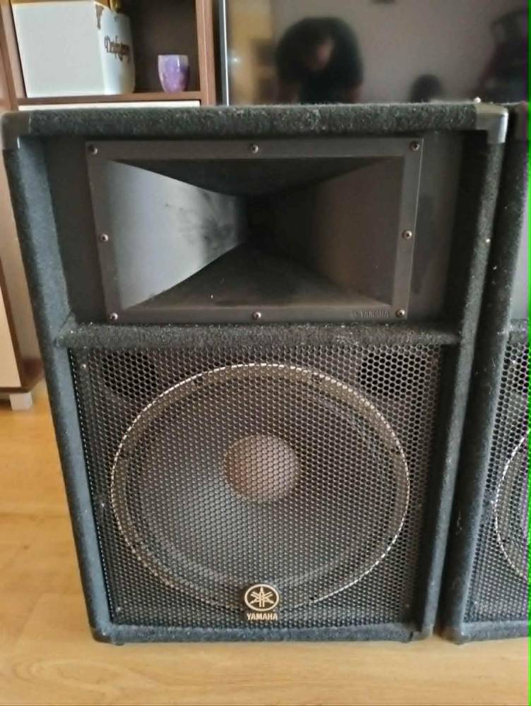 ox_zestaw-naglosnieniowy-yamaha-powermixer-emx-312sc-kolumny-s115v