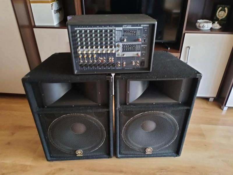 ox_zestaw-naglosnieniowy-yamaha-powermixer-emx-312sc-kolumny-s115v