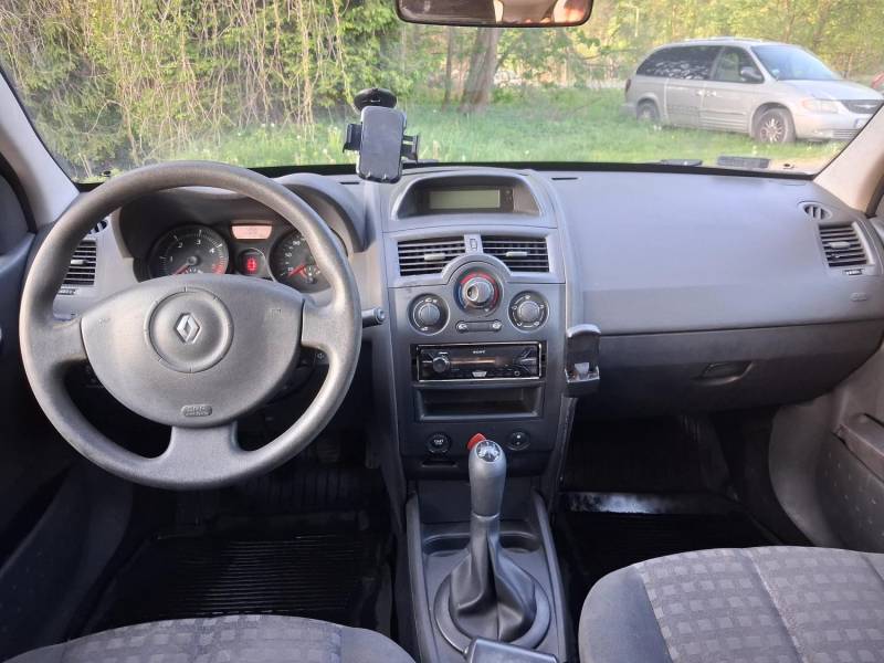 ox_renautl-megane-ii-kombi-klima-dobry-stan-oszczedny-42l-on-100km