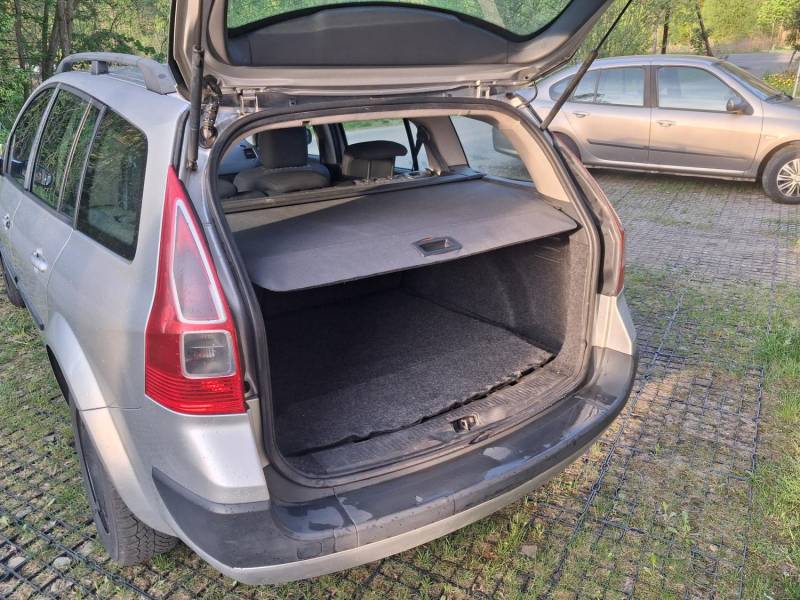 ox_renautl-megane-ii-kombi-klima-dobry-stan-oszczedny-42l-on-100km