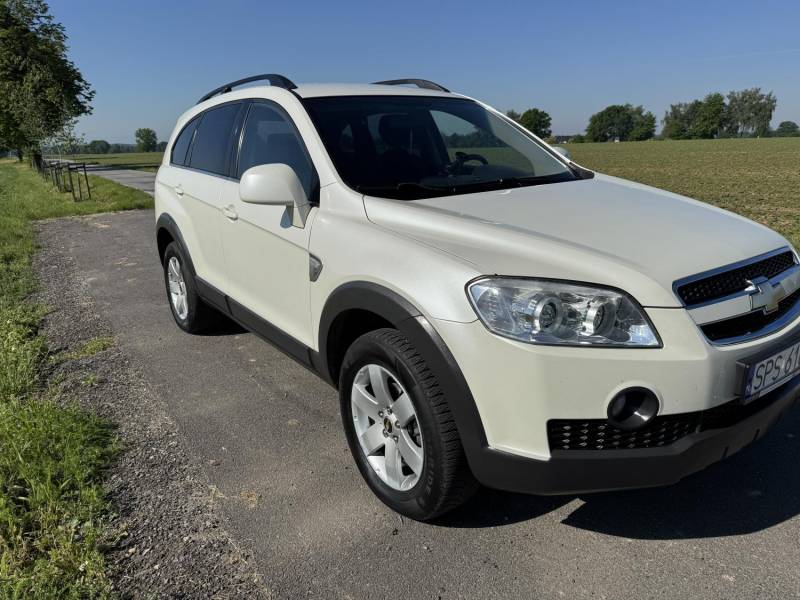 ox_chevrolet-captiva-20-diesel-127km-7osobowy-zadbany-serwis-2010-z-domu