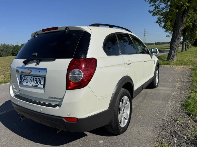 ox_chevrolet-captiva-20-diesel-127km-7osobowy-zadbany-serwis-2010-z-domu