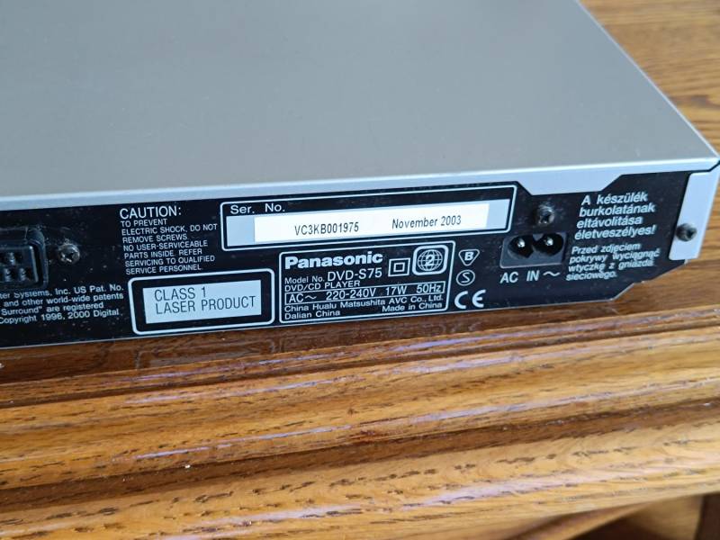 ox_dvdcd-player-panasonic-dvd-s75