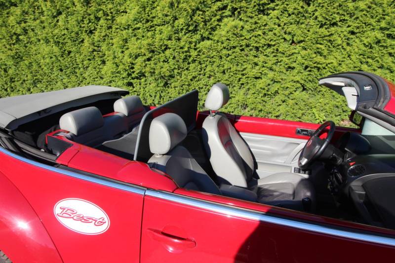 ox_sprzedam-vw-new-beetle-cabrio-2006r-stan-bardzo-dobry
