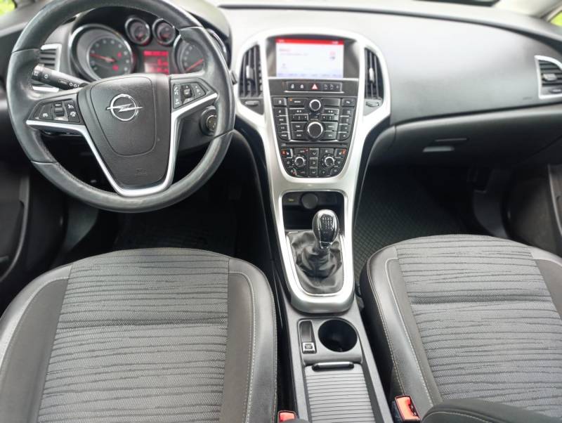 ox_opel-astra-j-combi-sprzedam