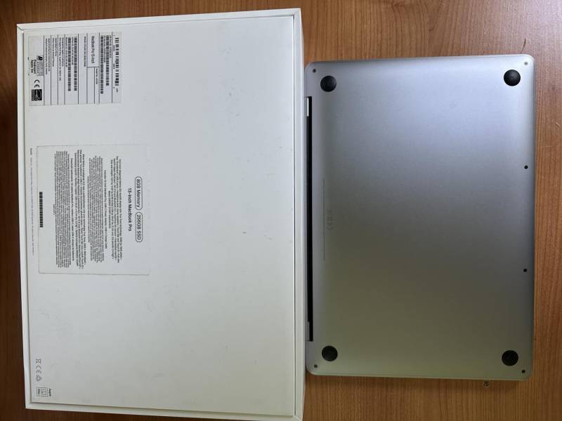 ox_macbook-pro-13-m1-8gb256gb-2020-space-gray-oryg-pudelko