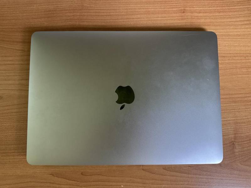 ox_macbook-pro-13-m1-8gb256gb-2020-space-gray-oryg-pudelko