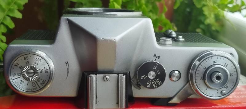 ox_stary-aparat-fotograficzny-zenit-b
