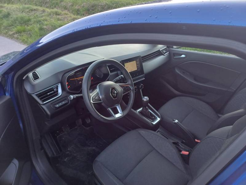 ox_renault-clio-v