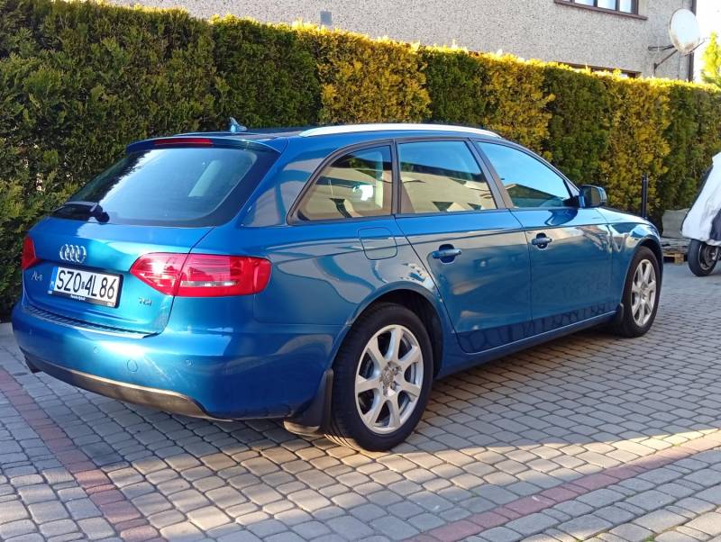 ox_audi-a4-b8-2010r-stan-bdb
