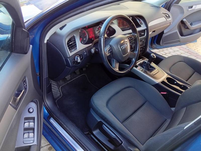 ox_audi-a4-b8-2010r-stan-bdb