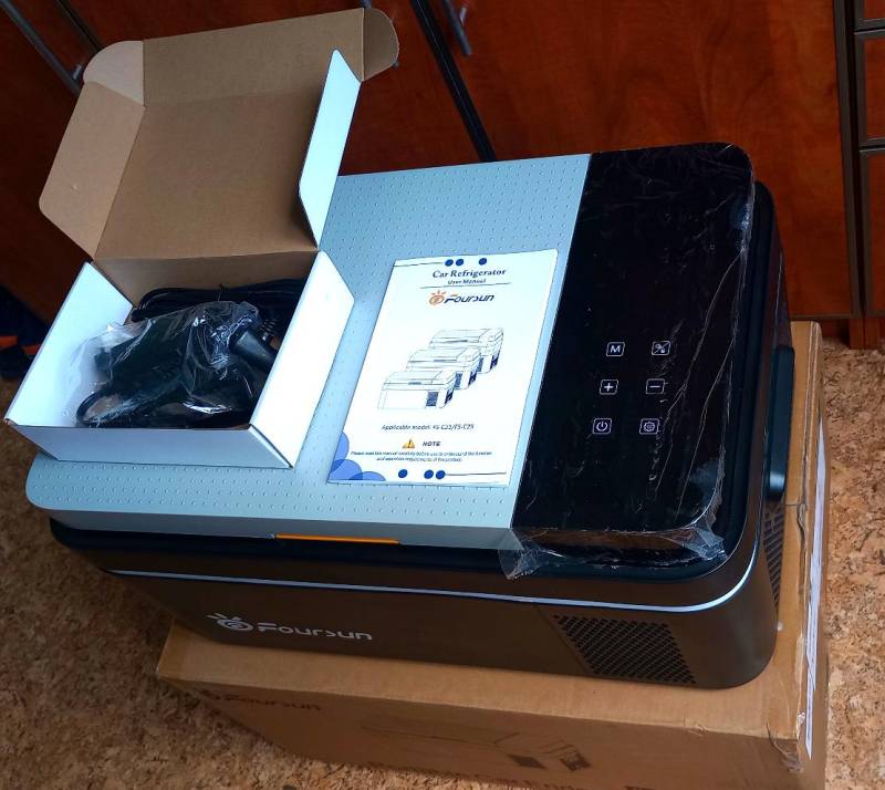 ox_lodowka-samochodowa-12v24v230v-20-litrow-kompresorowa